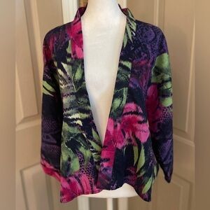 Iman Global Chic jewel tone floral print short sleeve open topper shacket. Sz M.